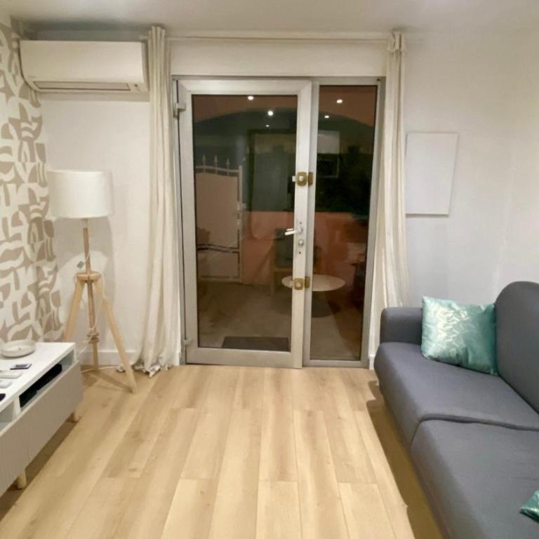 Studio Bricka - 200m to the beach, parking, clim, terrace - Studio-Apartment - 10