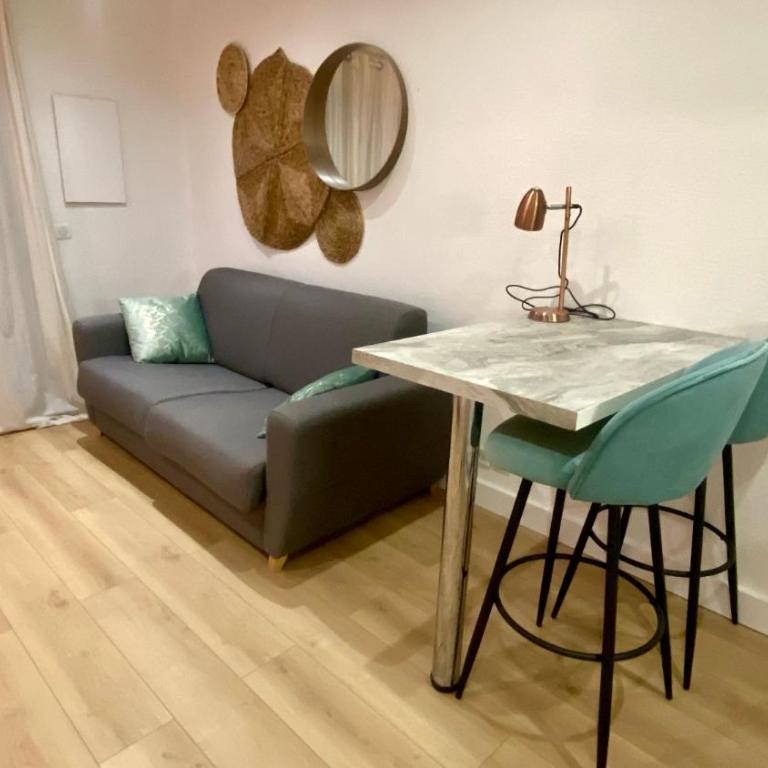 Studio Bricka - 200m to the beach, parking, clim, terrace - Studio-Apartment - 2