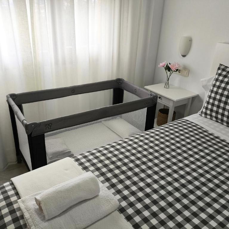Apartamento acogedor - piscina - parking - Deluxe One-Bedroom Apartment with Garden View - 13