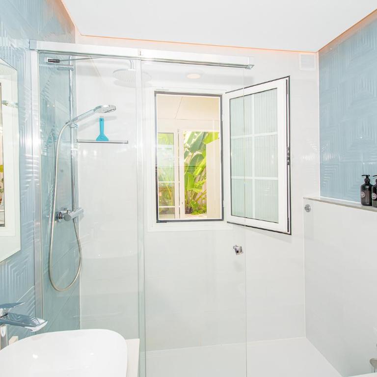 Luxury 3bd villa with premium amenities, jacuzzi, private parking - Villa de 3 dormitorios - 43