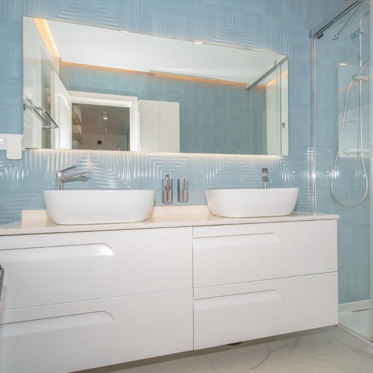 Luxury 3bd villa with premium amenities, jacuzzi, private parking - Villa de 3 dormitorios - 9