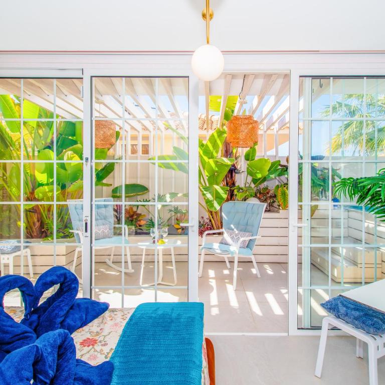 Luxury 3bd villa with premium amenities, jacuzzi, private parking - Villa de 3 dormitorios - 1