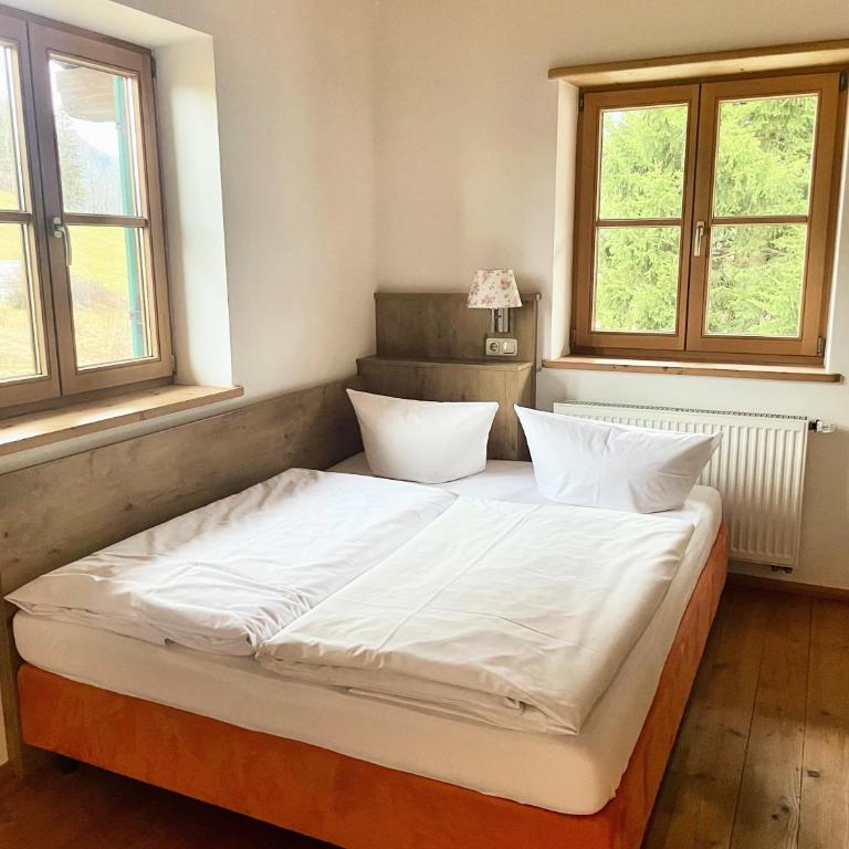 Landhotel Maiergschwendt inkl Chiemgaukarte - Ferienhaus mit 4 Zimmern - 2