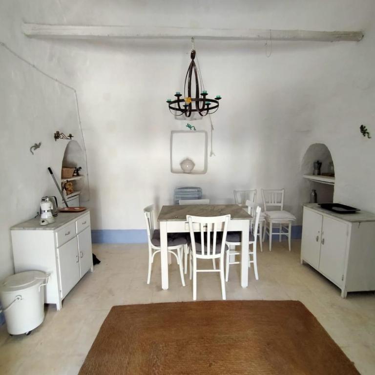 Picturesque Trulli in Itria Valley - Casa con 1 Camera da Letto - 25