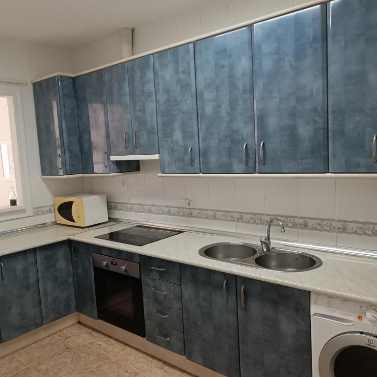 Piso primera línea playa Almería - Apartamento de 2 dormitorios - 12