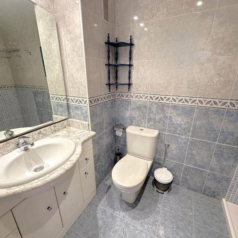 Apartamentos CH3 parking incluido - Apartamento de 2 dormitorios con vistas a la piscina - 11