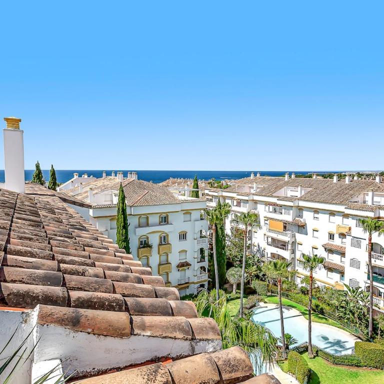Sea view and sunny rooftop in Marbella, remodeled 2025 - One-Bedroom Apartment - 14