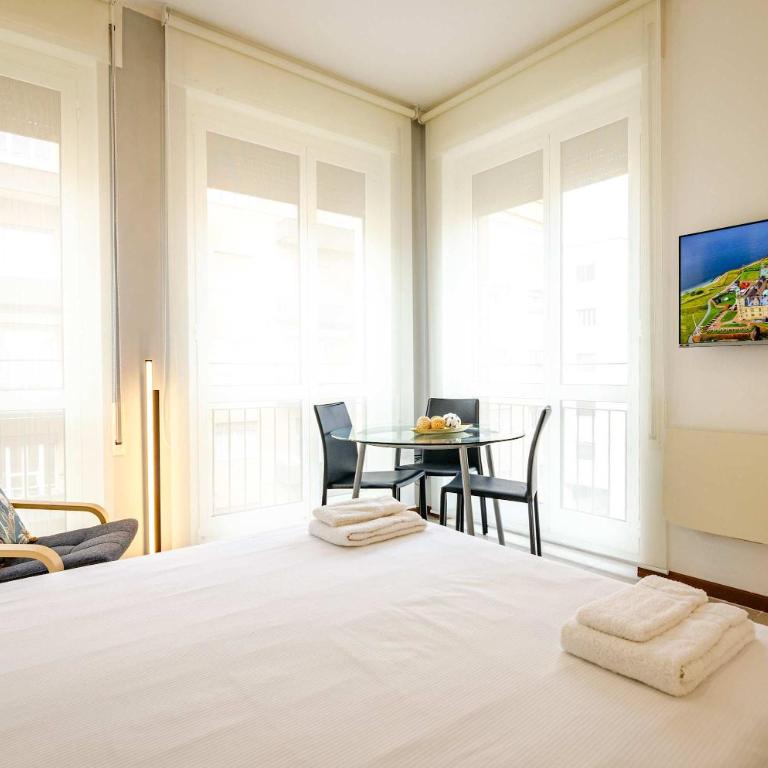 Large and bright studio in the heart of Bologna - Apartment - 1