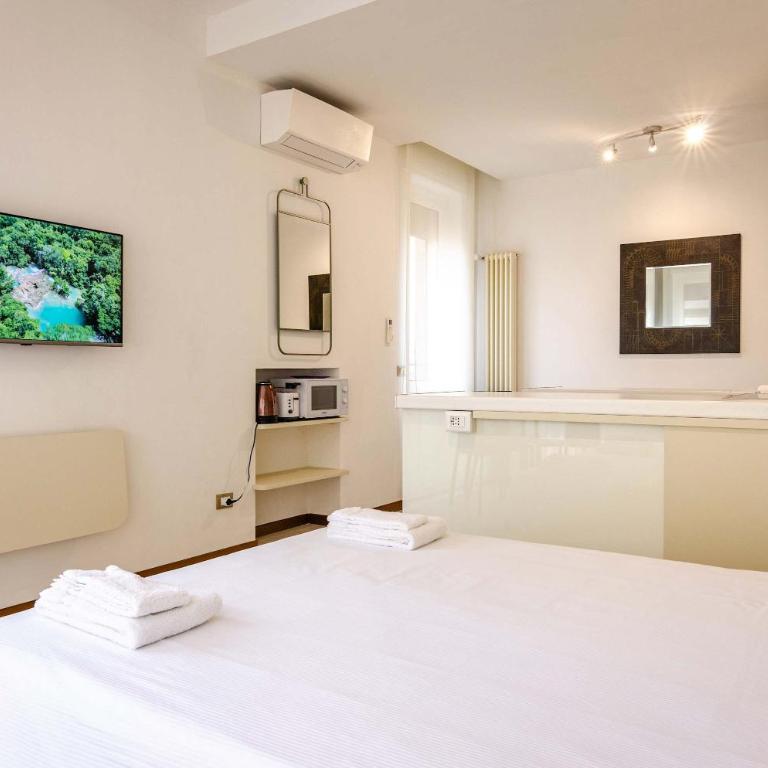 Large and bright studio in the heart of Bologna - Apartment - 5