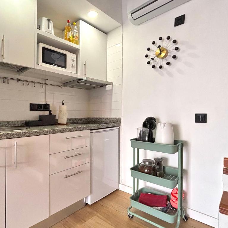 Cosy Bungalow Green Oasis - One-Bedroom House - 9