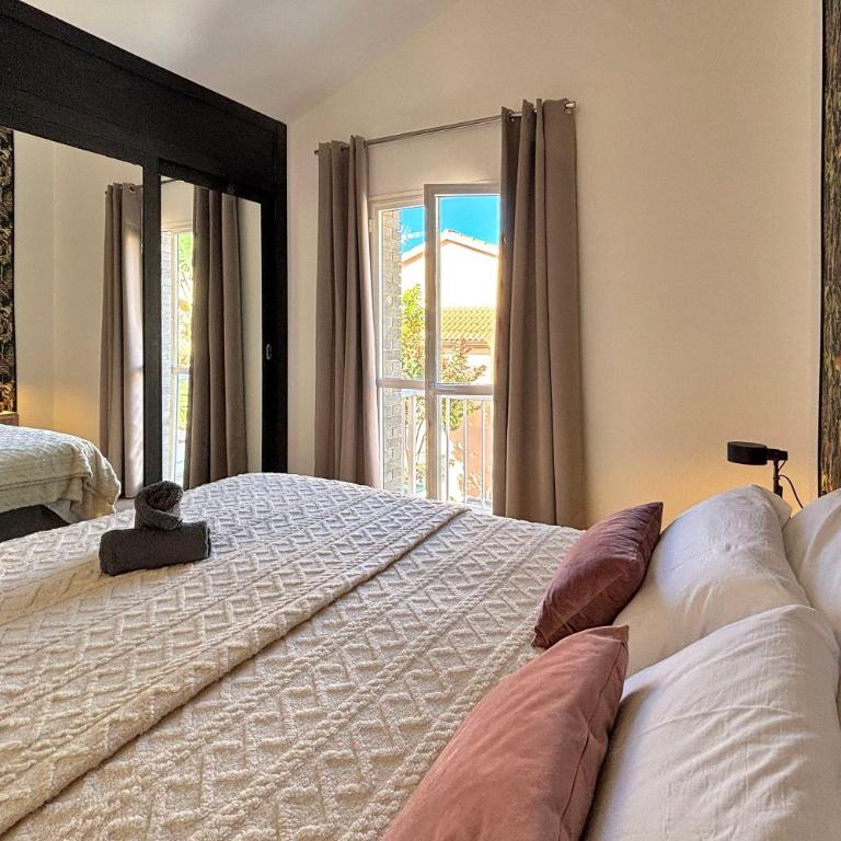 Cosy Bungalow Green Oasis - One-Bedroom House - 16