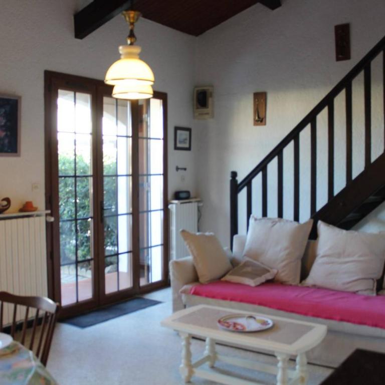 Maison 4 pièces 8 couchages PORT LA NOUVELLE PN000-001 - Maison 3 Chambres - 3