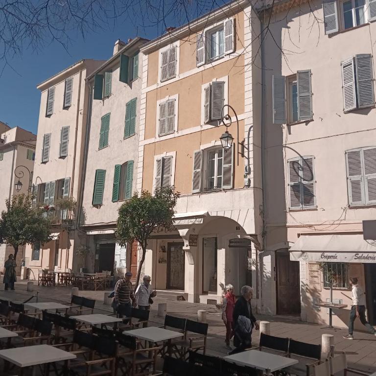 Adorable studio vieil Antibes - Monolocale - 23
