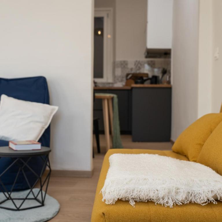 Breezy Sunset - Two-Bedroom Apartment - 14