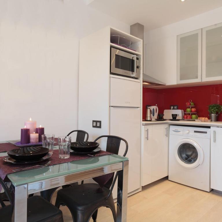 CITY CENTER TWO BEDROOMS APARTMENT, IN A 1870's FULL RENEWED BUILDING - Two-Bedroom Apartment with Terrace - 14
