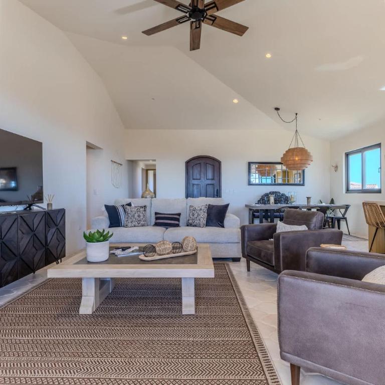 Golf Ocean Views & Pure Luxury Await You - Apartamento - 1