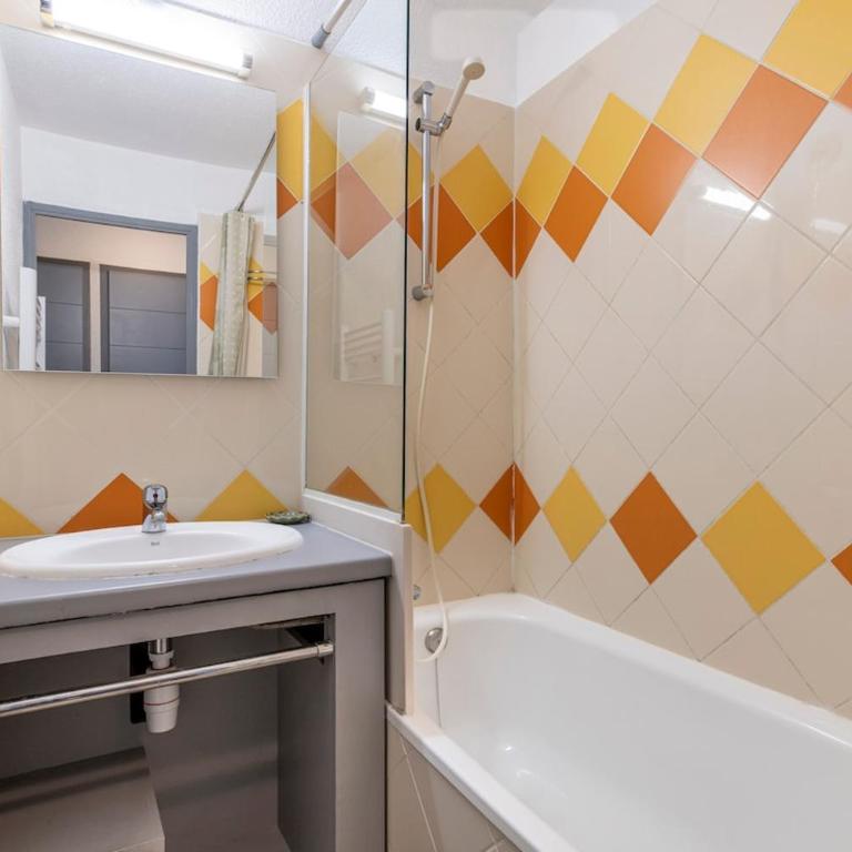 Family Sea view with pools near shops and beaches - Appartement 2 Chambres - 12