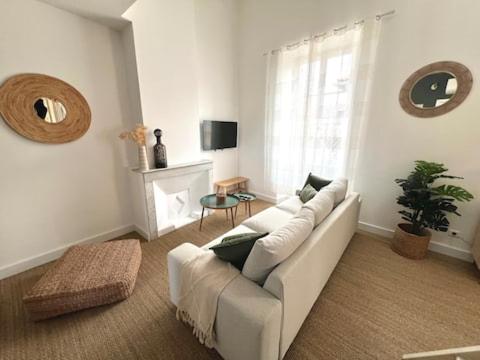 Duplex de charme, hyper centre, place des Carmes - Apartamento de 1 dormitorio - 5