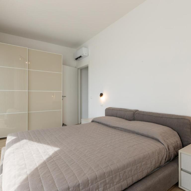 Elegance Apartment - Appartamento Standard con 2 Camere da Letto - 15
