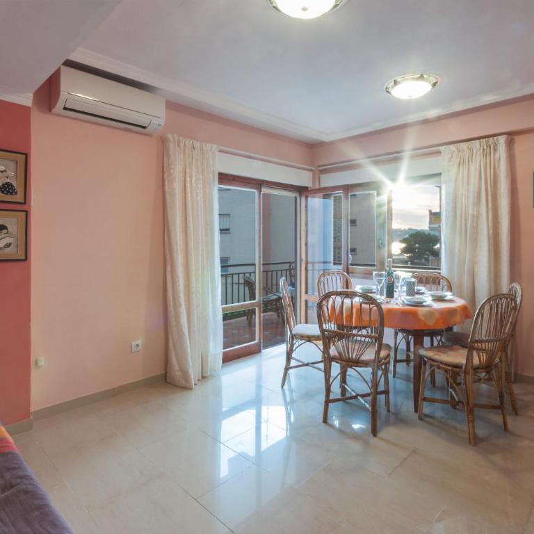 Sirena - Three-Bedroom Villa - 4