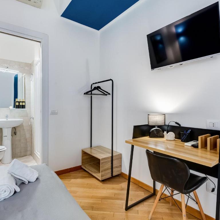VIVILO COLLECTION - Marche 54 Apart 4bdr - Close to Via Veneto - Appartamento Deluxe con 4 Camere da Letto - 30