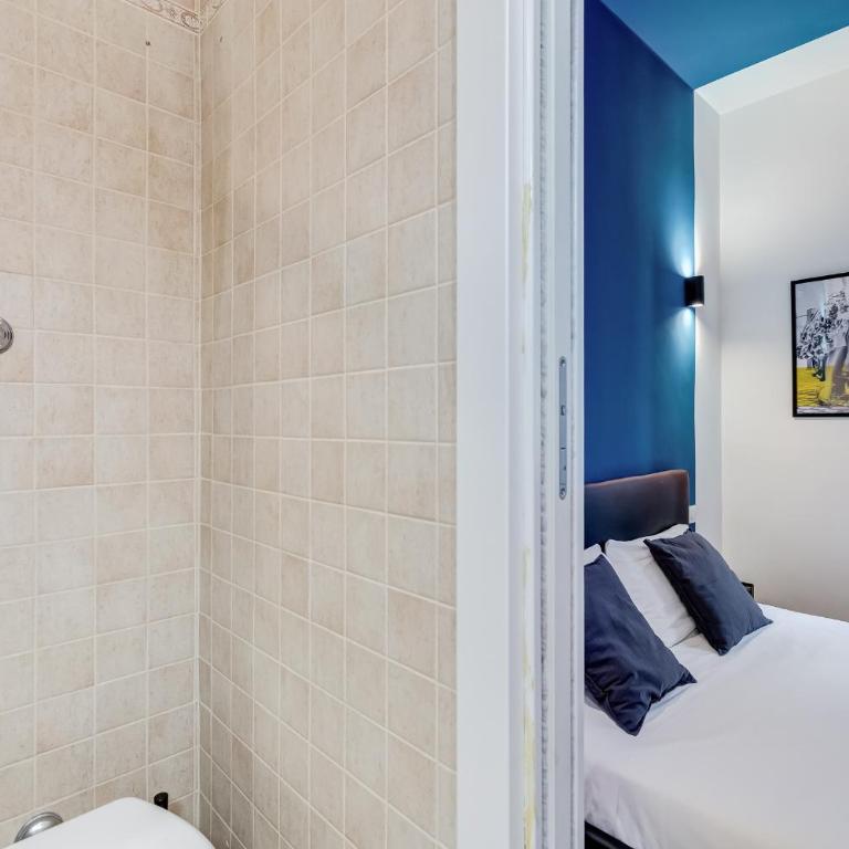 VIVILO COLLECTION - Marche 54 Apart 4bdr - Close to Via Veneto - Appartamento Deluxe con 4 Camere da Letto - 76