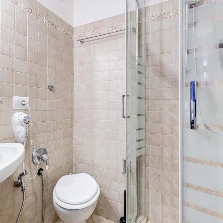 VIVILO COLLECTION - Marche 54 Apart 4bdr - Close to Via Veneto - Appartamento Deluxe con 4 Camere da Letto - 55
