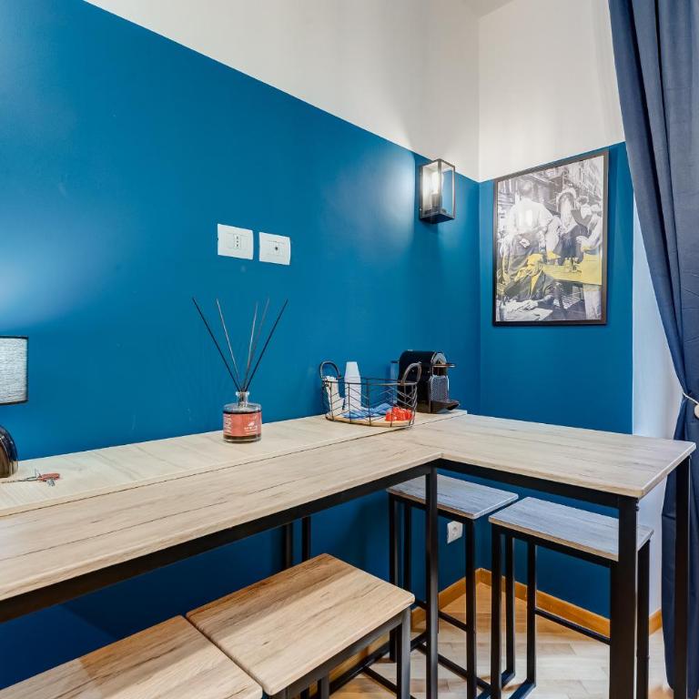 VIVILO COLLECTION - Marche 54 Apart 4bdr - Close to Via Veneto - Appartamento Deluxe con 4 Camere da Letto - 92