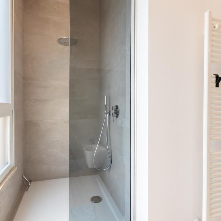 Elegance Apartment - Appartamento Standard con 2 Camere da Letto - 3