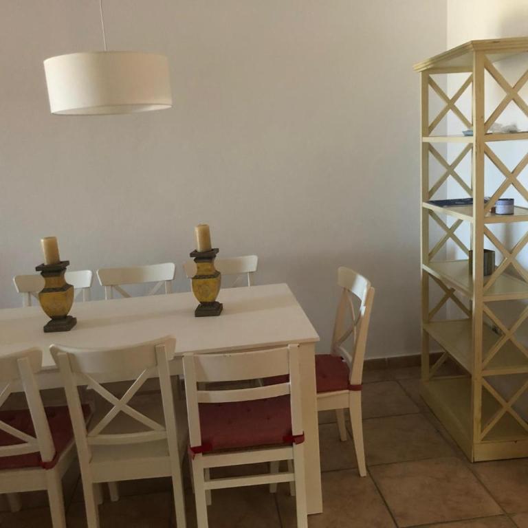 FRONTAL EN JARDINES DE ZAHARA 3 Dorm y 2 Baños - Three-Bedroom Apartment - 3