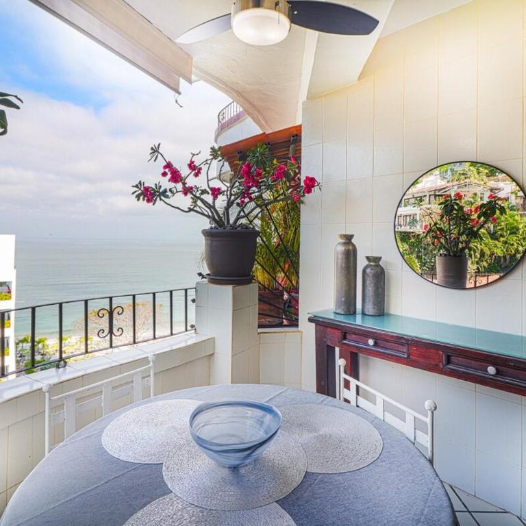 Condo Best of Life - One Bedroom Ocean Views - One-Bedroom Apartment - 14