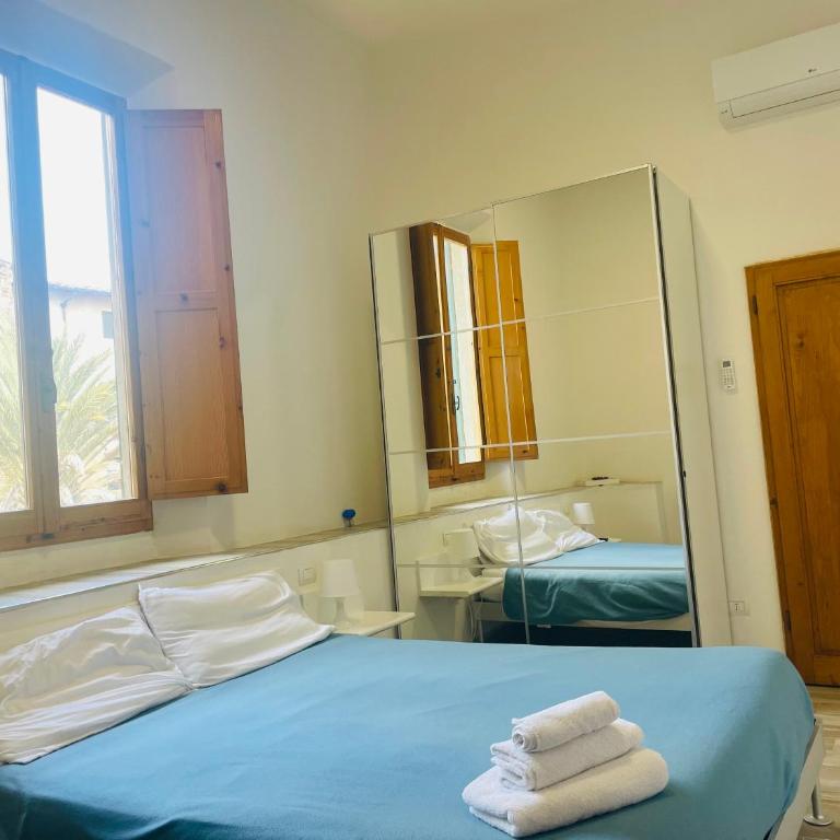 Residenza Cavour - Camera Matrimoniale con Bagno Privato - 4