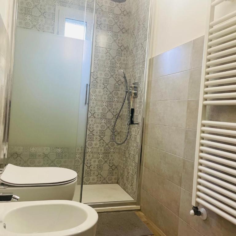 Residenza Cavour - Camera Matrimoniale con Bagno Privato - 3