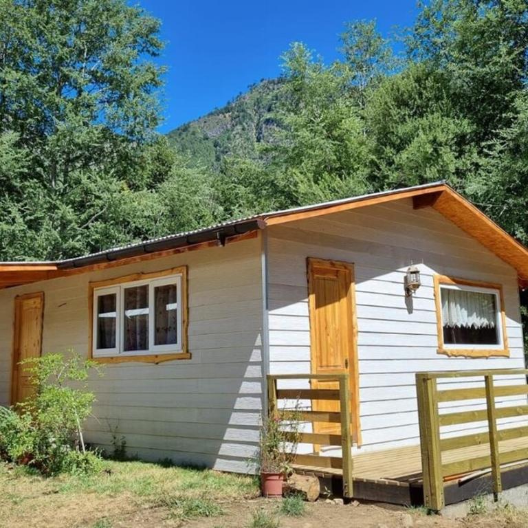 Cabaña familiar en el campo a 15 minutos del centro de Melipeuco - One-Bedroom Chalet - 1