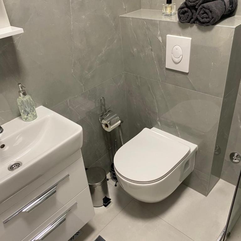 Apartment Loft 22 - Apartman sa 2 Spavaće Sobe i Balkonom - 12