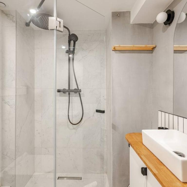 Cosy Duplex in Central Paris - One-Bedroom Apartment - 7