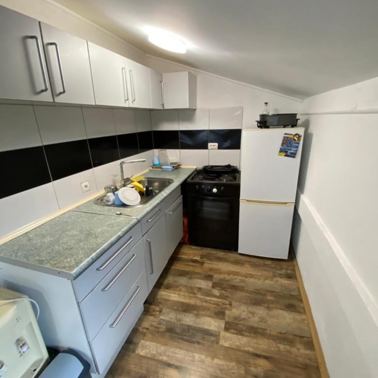 Apartmani Andjela - Apartman sa 2 Spavaće Sobe - 3