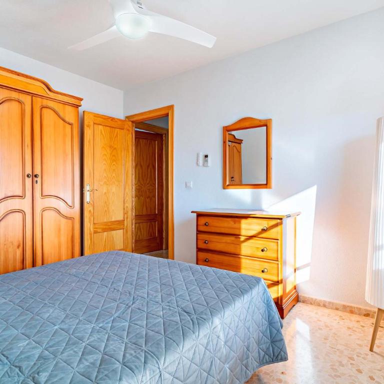 Apartamento con Vista al Mar - Three-Bedroom Apartment - 9