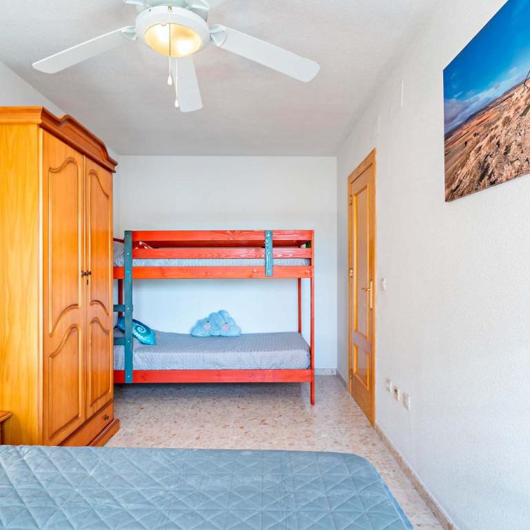 Apartamento con Vista al Mar - Three-Bedroom Apartment - 7