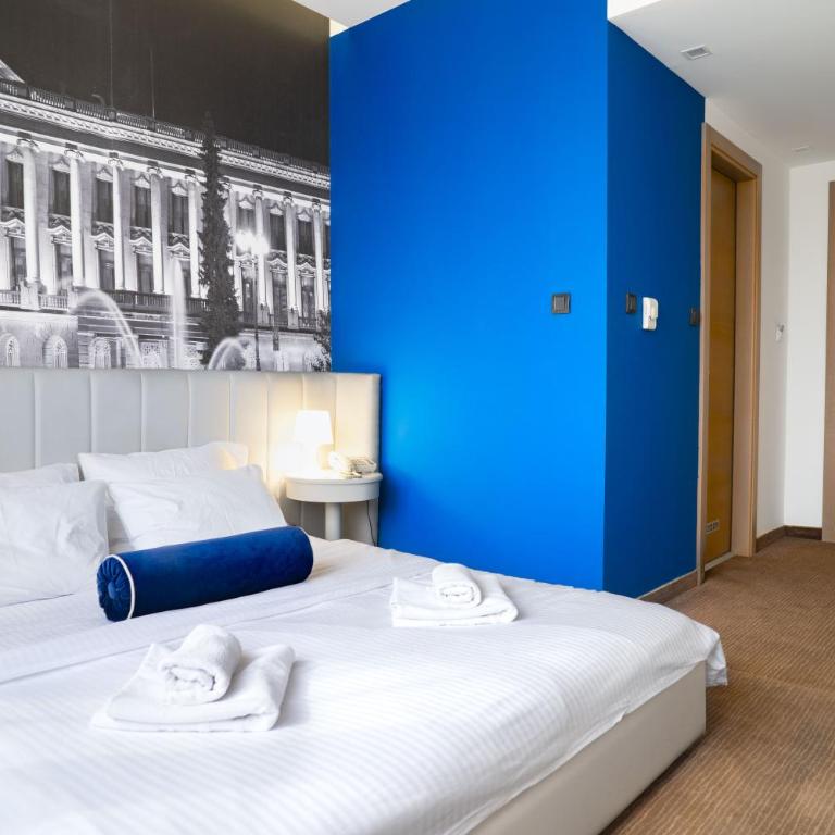 Hotel Passport - Dvokrevetna Soba sa Bračnim Krevetom - 25