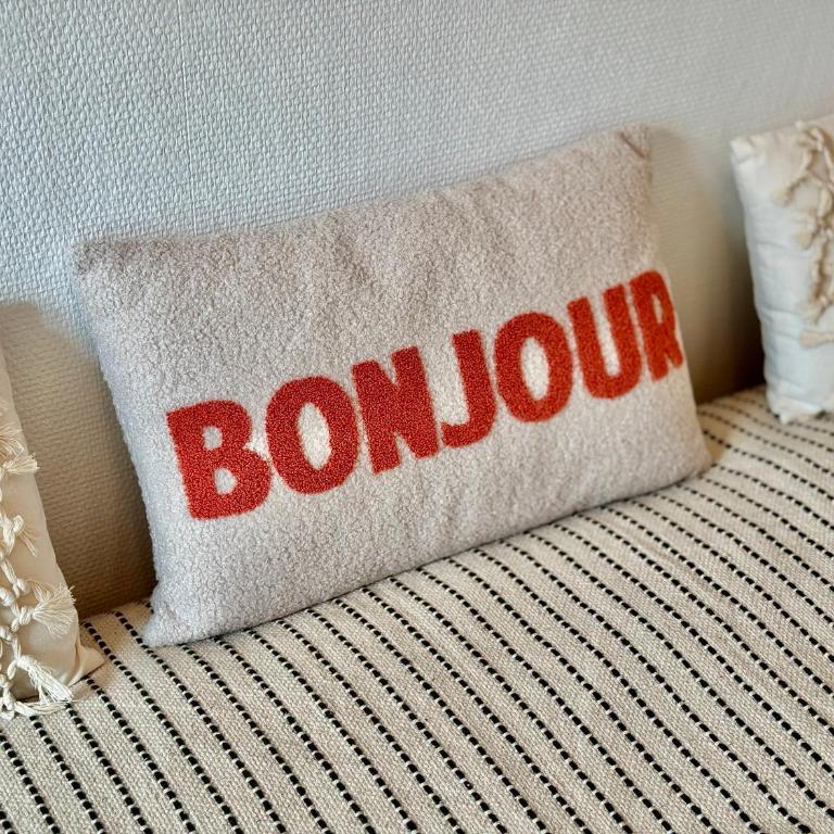 Petit Paris - Studio Standard - 11