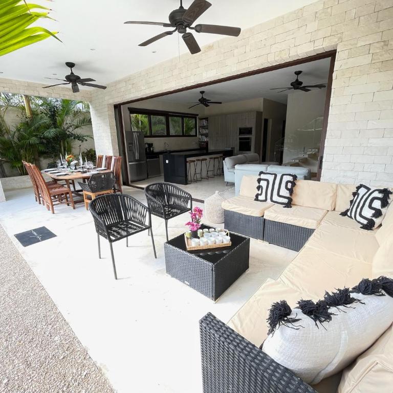 Luxury House Tomanoa - 10pers - 4rooms - Pool - HotJacuzzi - Speed Wifi -waterfall - Villa con piscina privada - 12
