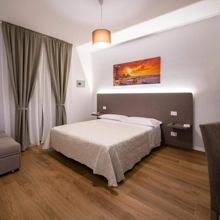Terminal Sud - Family Room with Private Bathroom - 19