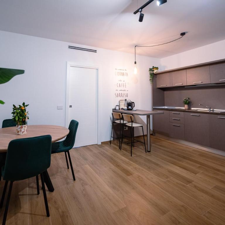 Terminal Sud - Family Room with Private Bathroom - 32