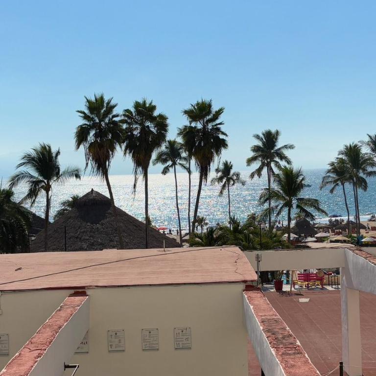 Ocean view & direct beach access! - Double or Twin Room - 22