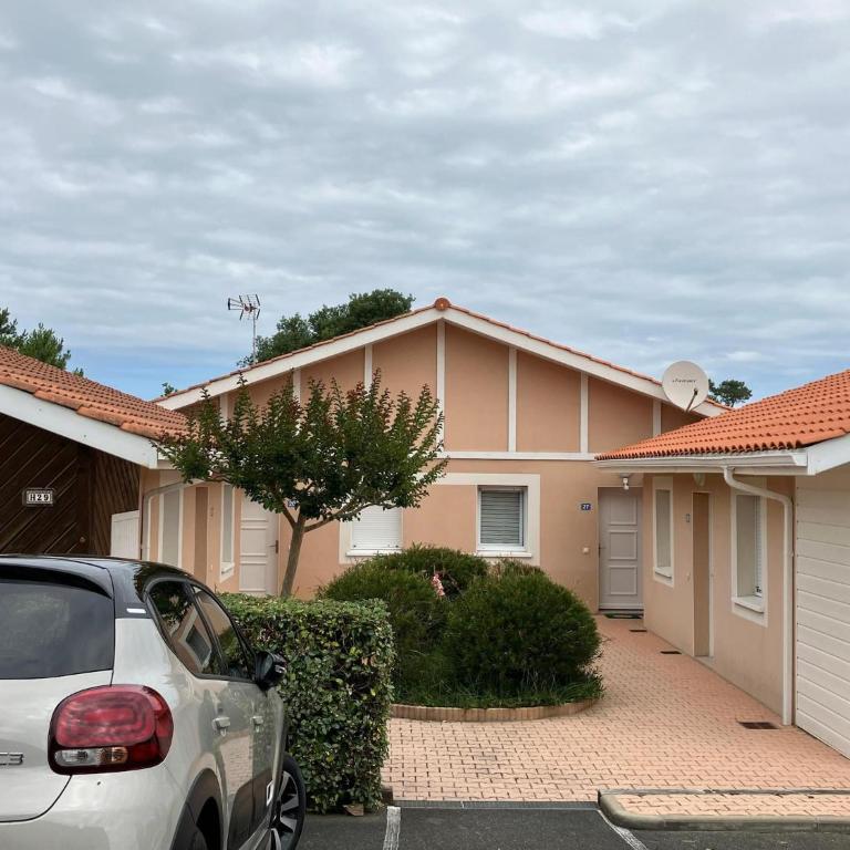 Terraced holiday home in Moliets - Maison de Vacances 2 Chambres - 12