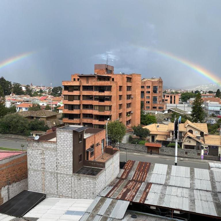 Modern apartment in Cuenca - Two-Bedroom Apartment with City View - 19