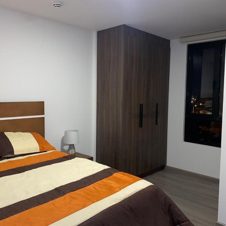 Modern apartment in Cuenca - Two-Bedroom Apartment with City View - 21