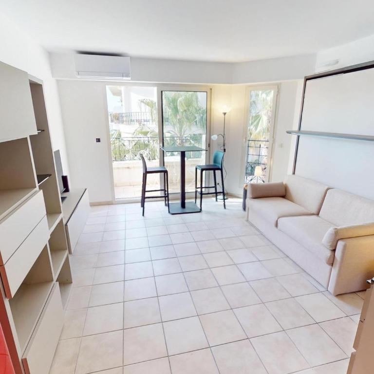 Studio rénové avec balcon et garage en plein cœur de Menton - FR-1-196-375 - Studio - 4