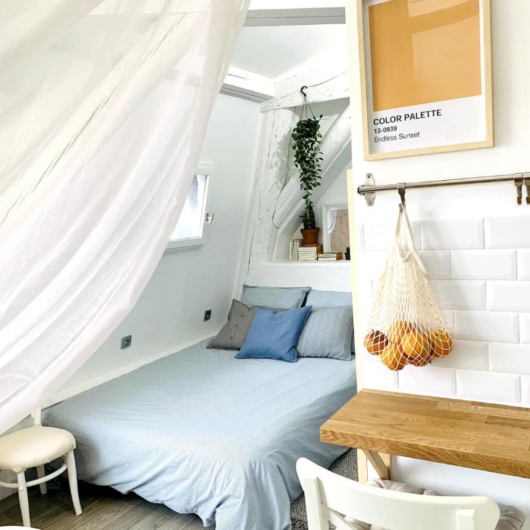 Studio dans le centre historique avec WIFI et TV - One-Bedroom Apartment - 3
